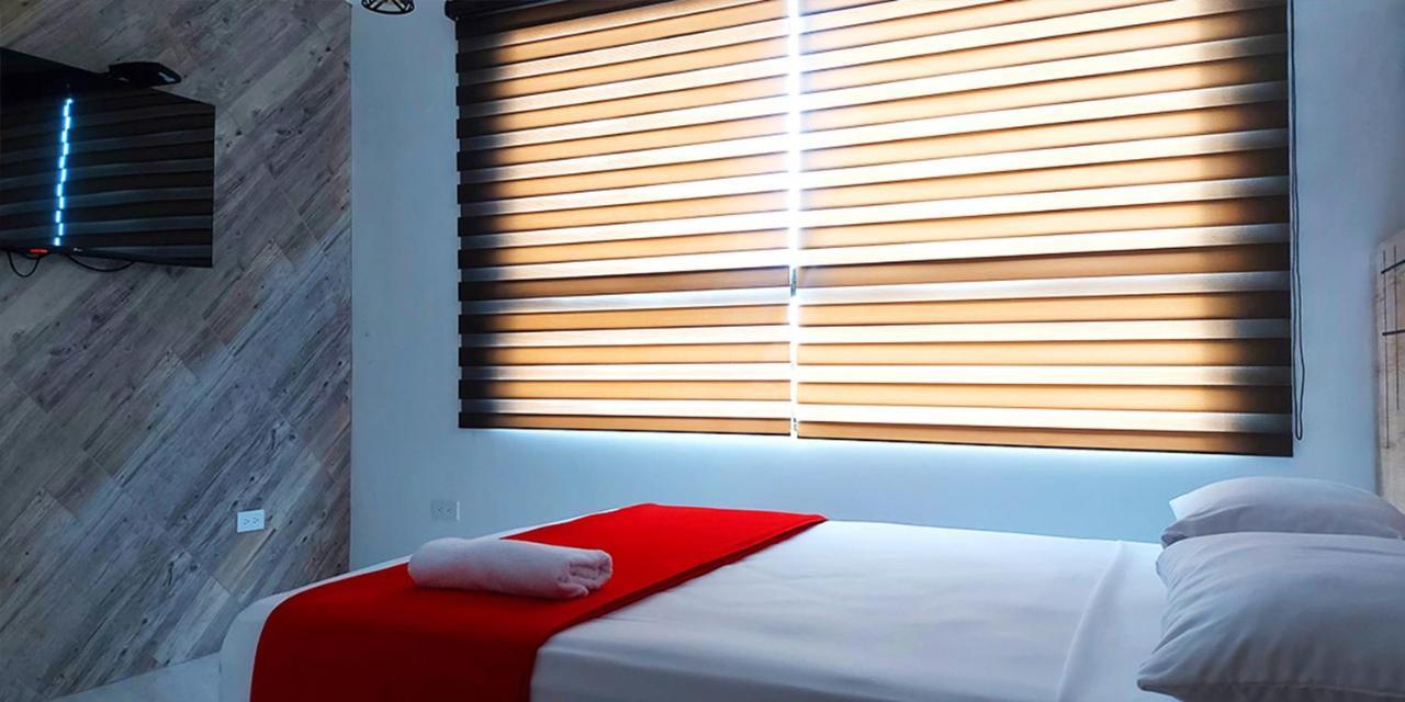 Hotel Murali - Cerca Del Aeropuerto De Guayaquil Zewnętrze zdjęcie