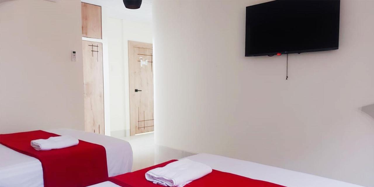 Hotel Murali - Cerca Del Aeropuerto De Guayaquil Zewnętrze zdjęcie