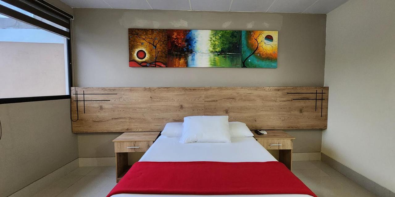 Hotel Murali - Cerca Del Aeropuerto De Guayaquil Zewnętrze zdjęcie
