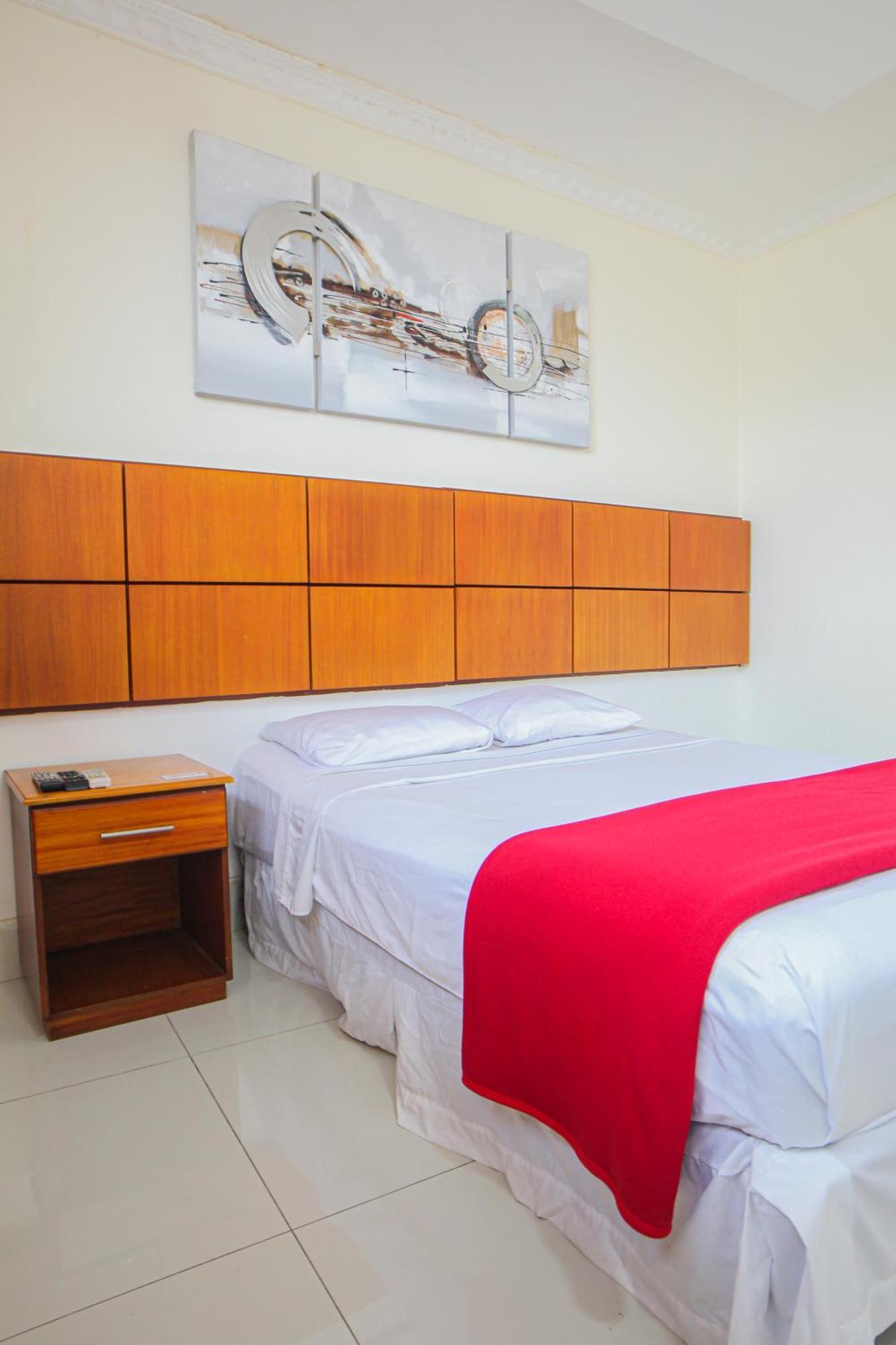 Hotel Murali - Cerca Del Aeropuerto De Guayaquil Zewnętrze zdjęcie