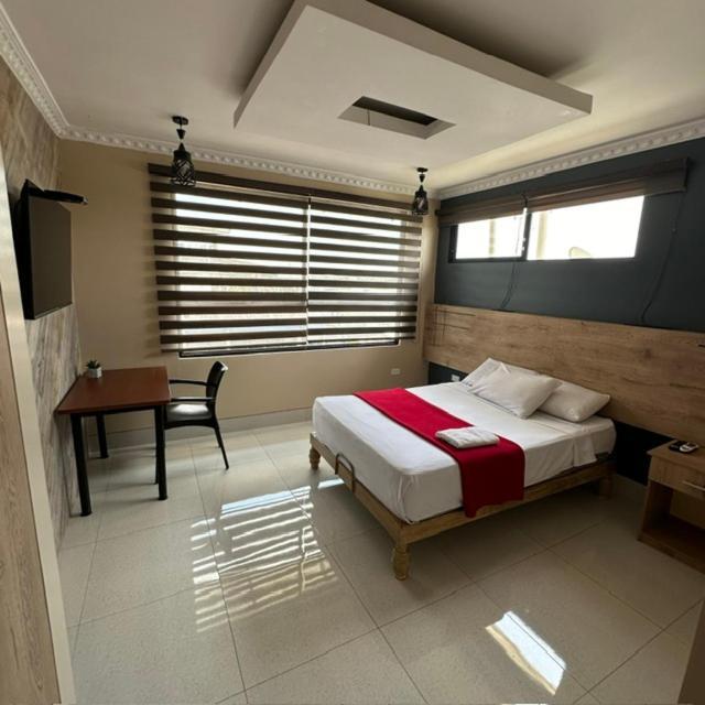 Hotel Murali - Cerca Del Aeropuerto De Guayaquil Zewnętrze zdjęcie