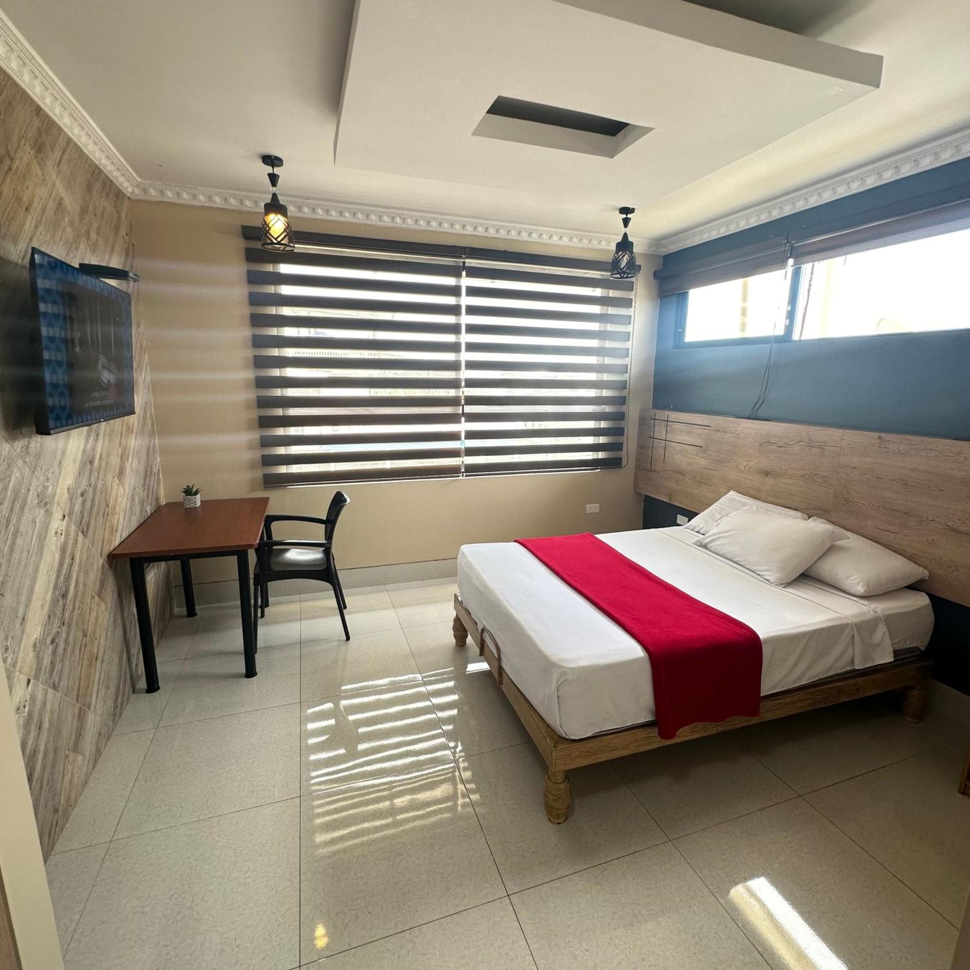 Hotel Murali - Cerca Del Aeropuerto De Guayaquil Zewnętrze zdjęcie