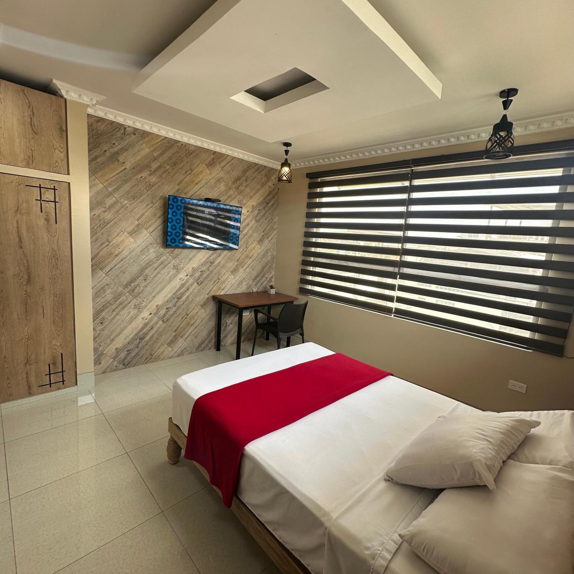 Hotel Murali - Cerca Del Aeropuerto De Guayaquil Zewnętrze zdjęcie