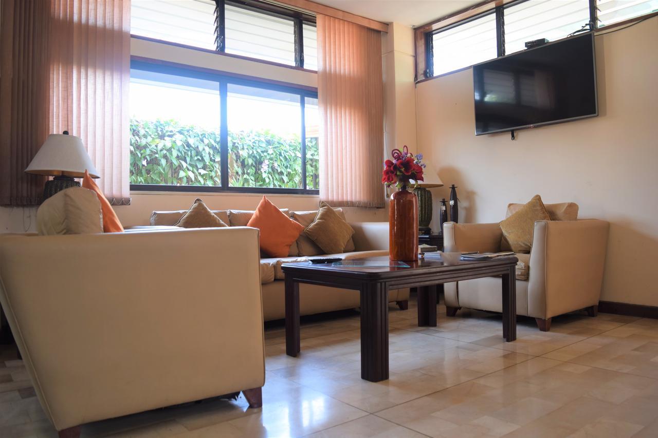 Hotel Murali - Cerca Del Aeropuerto De Guayaquil Zewnętrze zdjęcie